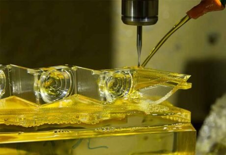 CNC machining on transparant part